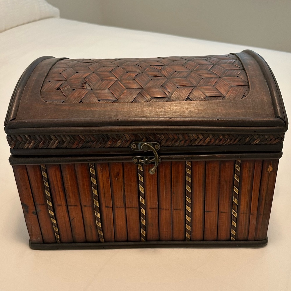 Wooden decorative box. NWOT.
